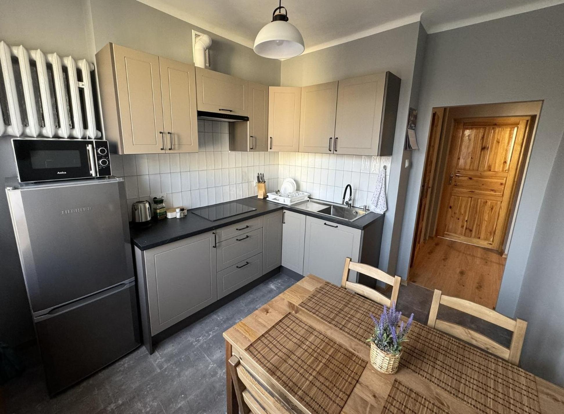 Apartament Akacja Centrum เชชูฟ ภายนอก รูปภาพ